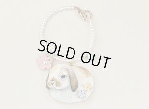 画像1: Sora.mimiお座りうさぎのバッグチャーム（ブロークンオレンジ垂れ耳）